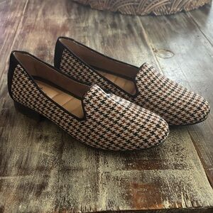 Me Too Houndstooth Flats - Black and Cream